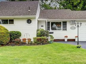 4 THOMAS Drive, North Babylon NY 11703