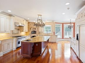 52 Brushy Neck Ln, Westhampton NY 11977