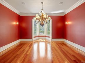 52 Brushy Neck Ln, Westhampton NY 11977