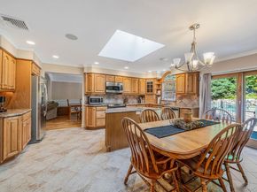 39 Robinhood Lane, East Setauket NY 11733