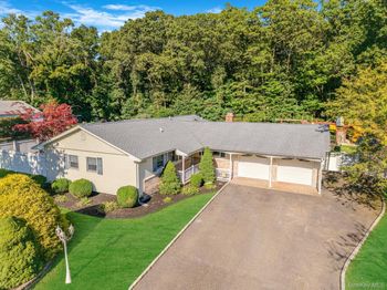 39 Robinhood Lane