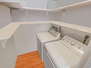 39 Robinhood Lane, East Setauket NY 11733
