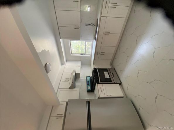 9114 110, Richmond Hill NY 11418