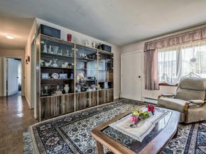 35 Vernon Street, Plainview NY 11803
