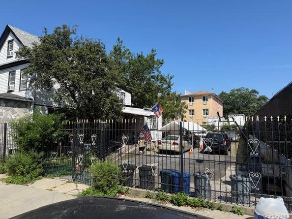 13415 102nd Avenue, Richmond Hill S. NY 11419