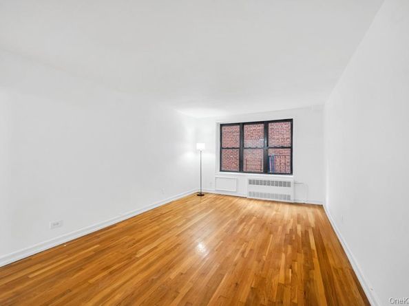 3123 Bailey Avenue 4A, Bronx NY 10463