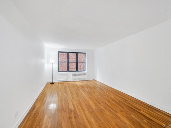 3123 Bailey Avenue 4A, Bronx NY 10463