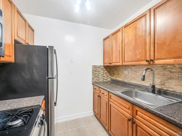 3123 Bailey Avenue 4A, Bronx NY 10463