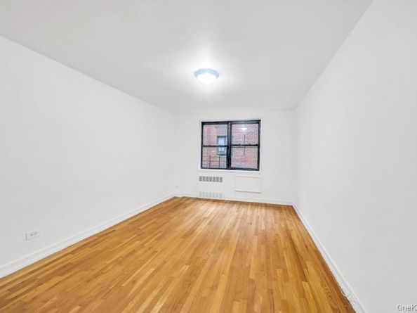 3123 Bailey Avenue 4A, Bronx NY 10463