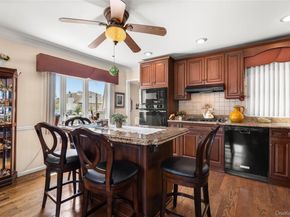 66 Inlet Drive, Lindenhurst NY 11757