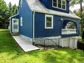 15 Ranger Place, New Rochelle NY 10804