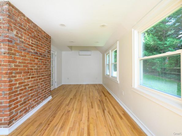 15 Ranger Place, New Rochelle NY 10804