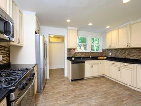 15 Ranger Place, New Rochelle NY 10804