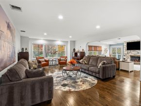 142 Landing Meadow Road, Smithtown NY 11787