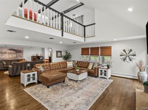 142 Landing Meadow Road, Smithtown NY 11787