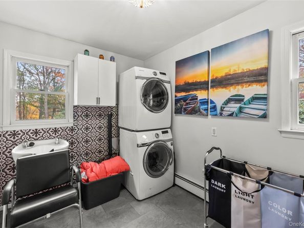 142 Landing Meadow Road, Smithtown NY 11787