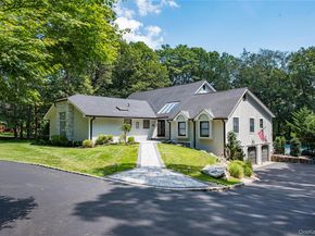 142 Landing Meadow Road, Smithtown NY 11787