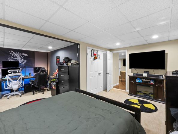 142 Landing Meadow Road, Smithtown NY 11787