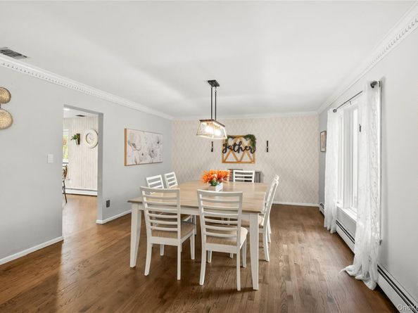 142 Landing Meadow Road, Smithtown NY 11787