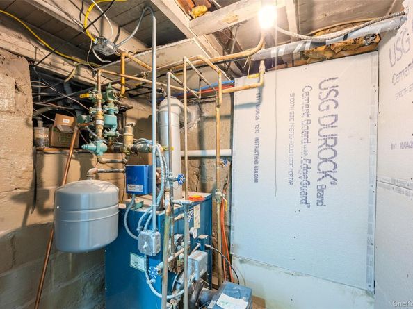 1568 7th Street, West Babylon NY 11704