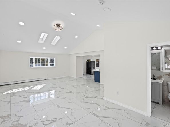 1568 7th Street, West Babylon NY 11704