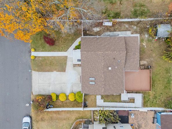 1568 7th Street, West Babylon NY 11704