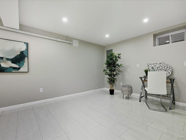 253 William Street, West Hempstead NY 11552