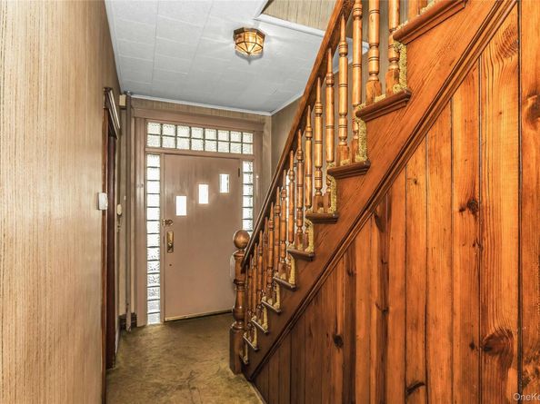 61-22 56th Drive, Maspeth NY 11378