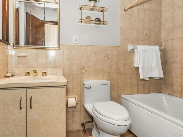 61-22 56th Drive, Maspeth NY 11378