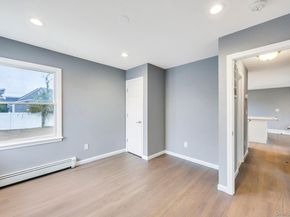 390 Parkside Court, Copiague NY 11726