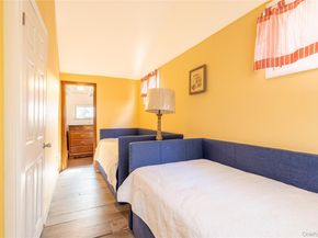 17 Schooner Lane, Baiting Hollow NY 11933