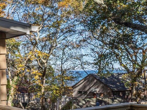 17 Schooner Lane, Baiting Hollow NY 11933