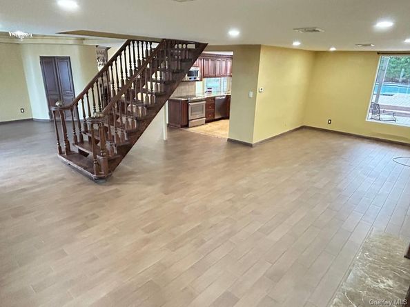 3200 Lydia Lane, Bellmore NY 11710