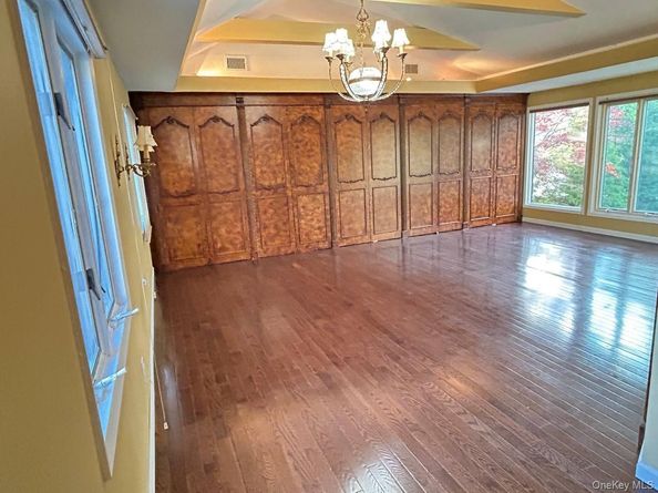 3200 Lydia Lane, Bellmore NY 11710