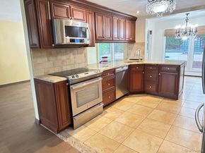 3200 Lydia Lane, Bellmore NY 11710