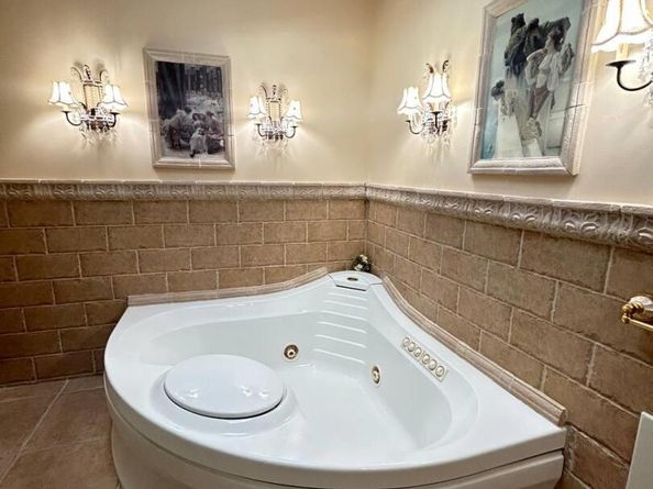 3200 Lydia Lane, Bellmore NY 11710