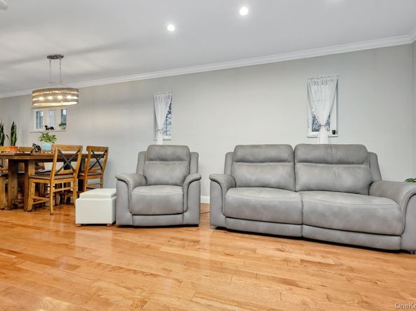 62-02 78th Street, Middle Village NY 11379