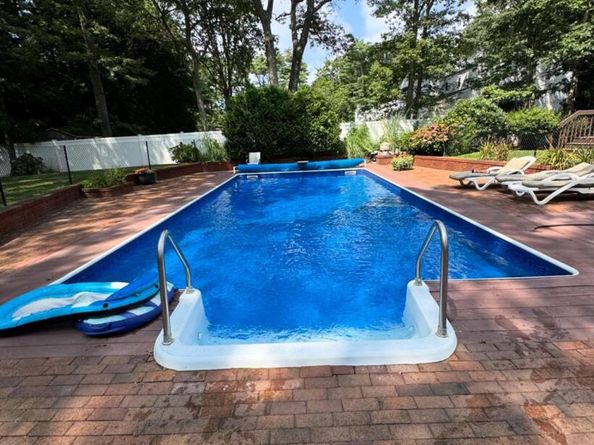 18 Leary Lane, Nesconset NY 11767