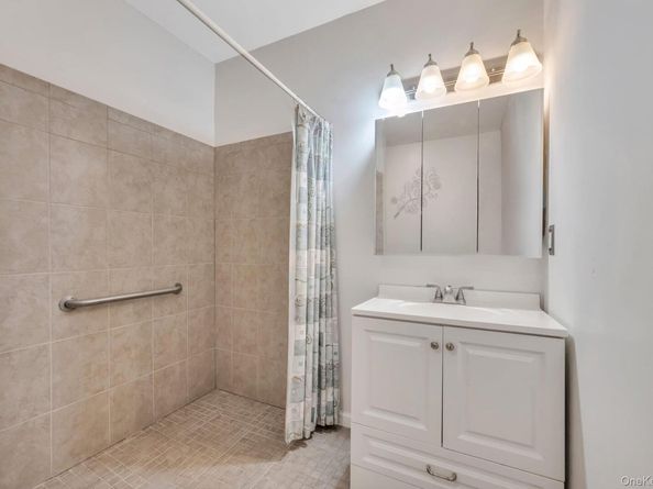 18 Leary Lane, Nesconset NY 11767