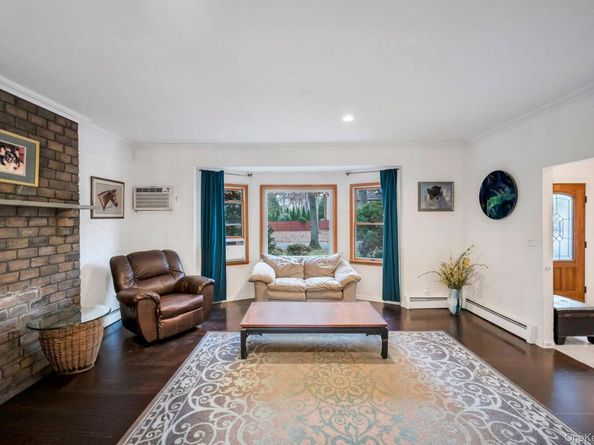 18 Leary Lane, Nesconset NY 11767