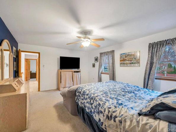 18 Leary Lane, Nesconset NY 11767