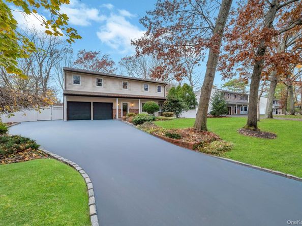 18 Leary Lane, Nesconset NY 11767