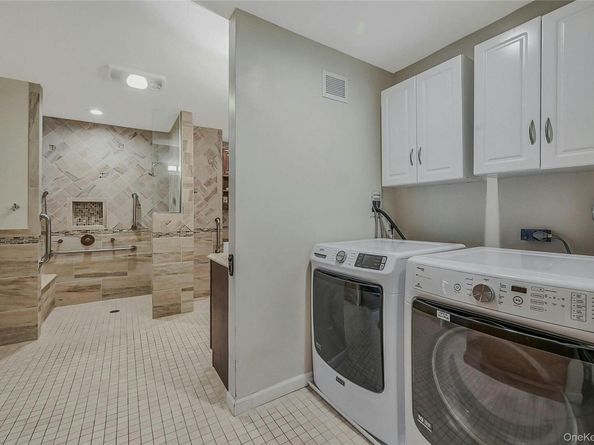 66 Rosemary Place, East Islip NY 11730