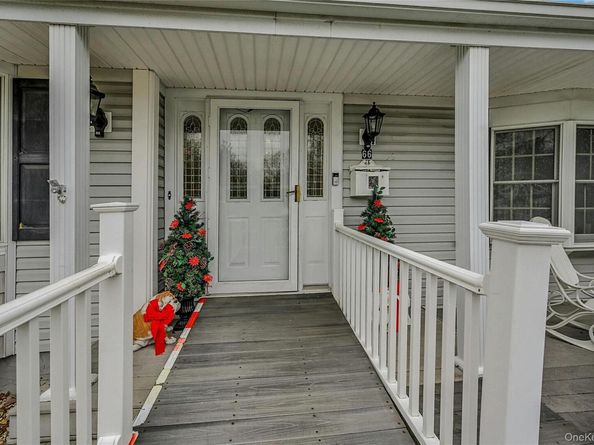 66 Rosemary Place, East Islip NY 11730