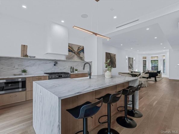 753 Hancock Street Street HSE, Brooklyn NY 11233