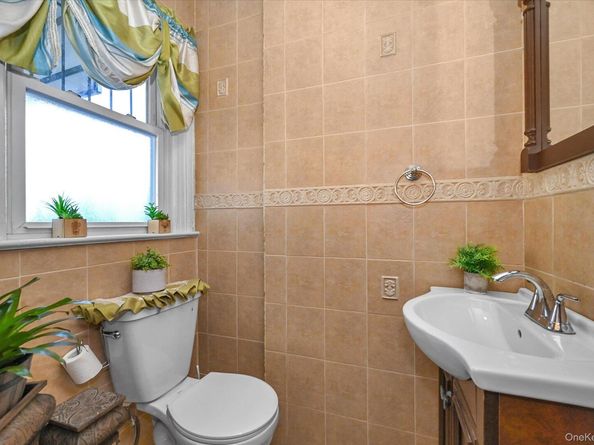 8817 190th Street, Hollis NY 11423