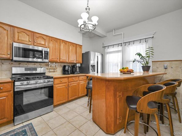 8817 190th Street, Hollis NY 11423