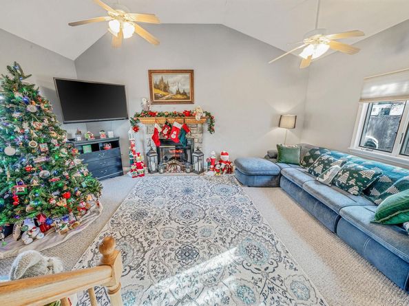 32 Rockledge Drive, Shirley NY 11967