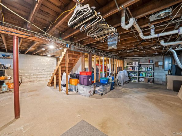 32 Rockledge Drive, Shirley NY 11967