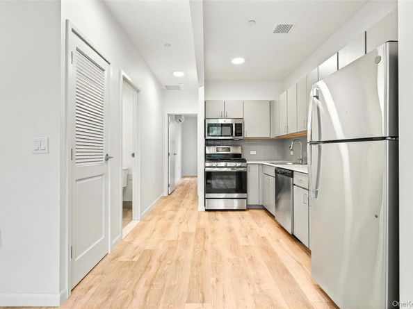 1715A Lacombe Avenue 3B, Bronx NY 10473